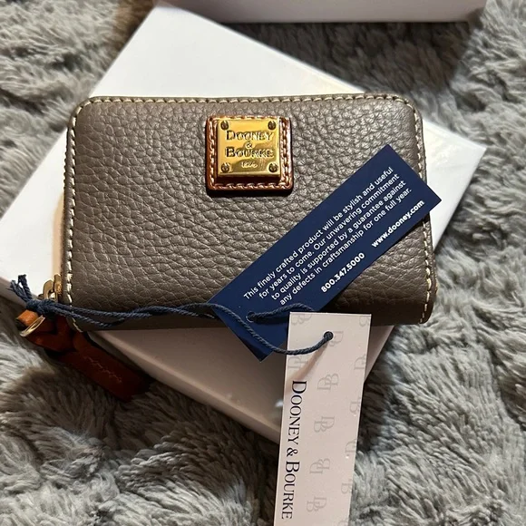 Dooney & Bourke Gray Leather Key Case - Picture 3 of 7